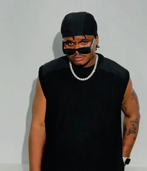 Oluwadolarz dp picture